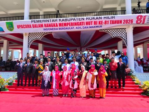 Hadiri Upacara HUT ke-81 Kemerdekaan RI